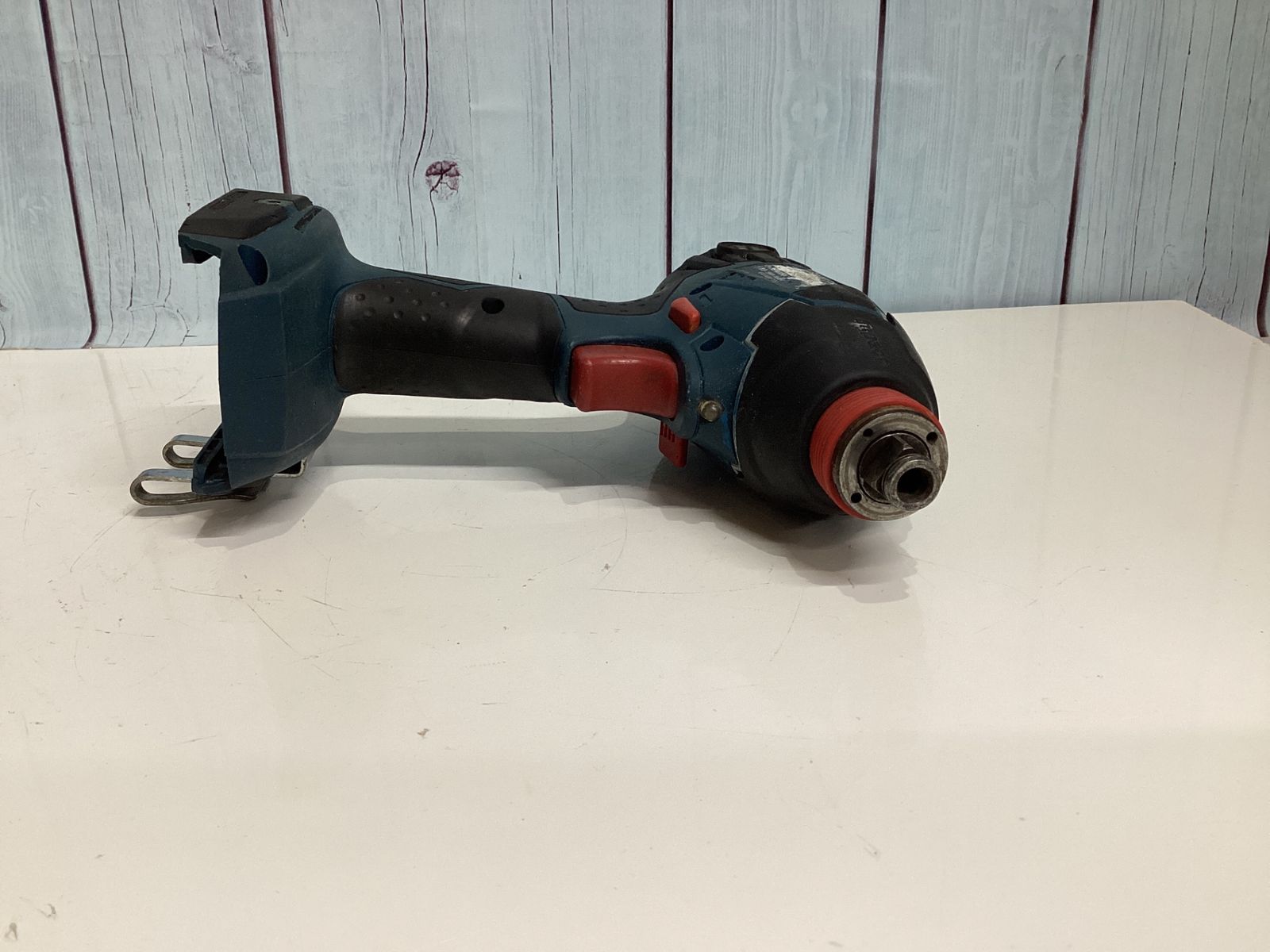 コードレスインパクトドライバ レンチ