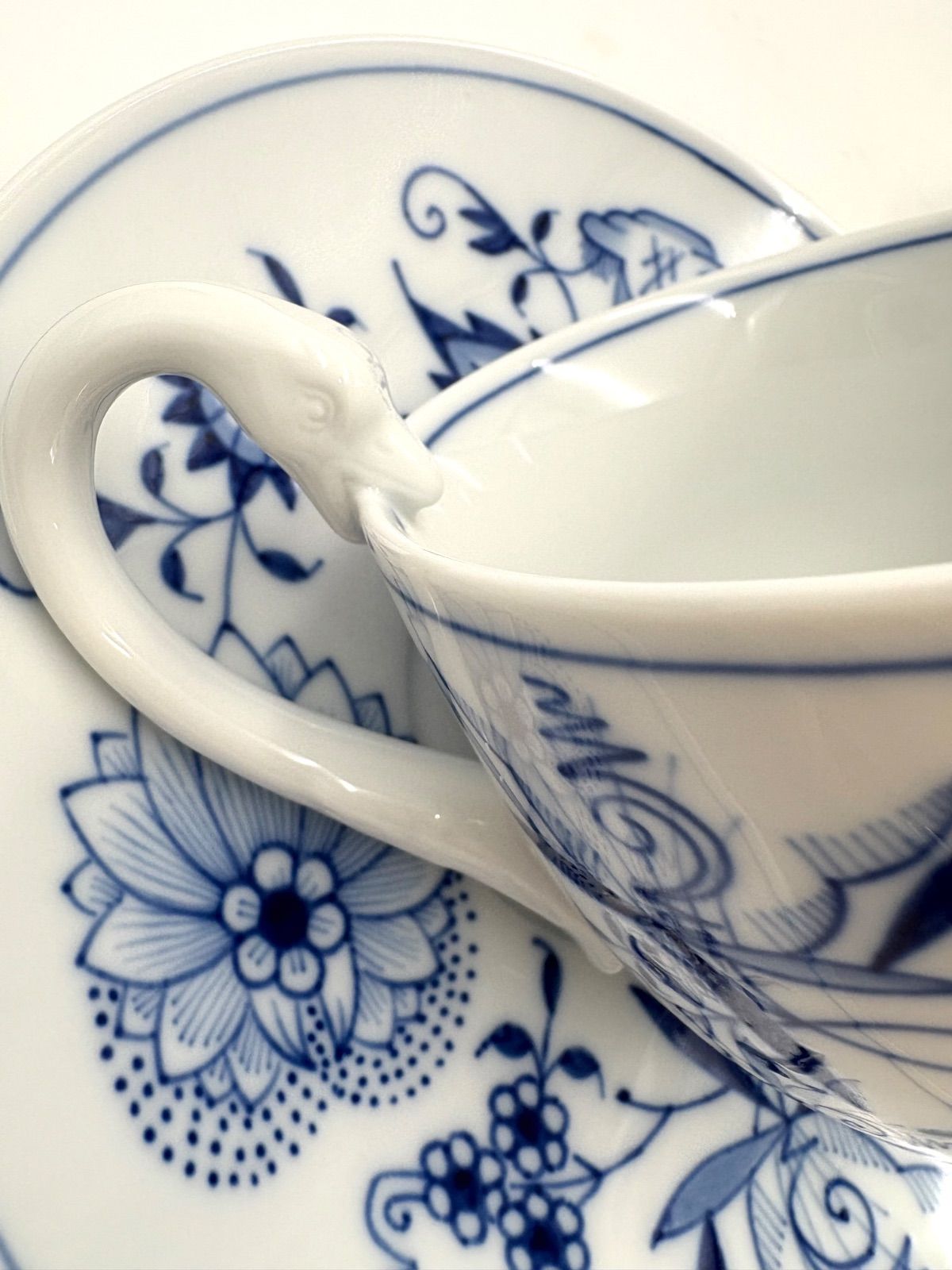 ハイハンドル カップ＆ソーサー