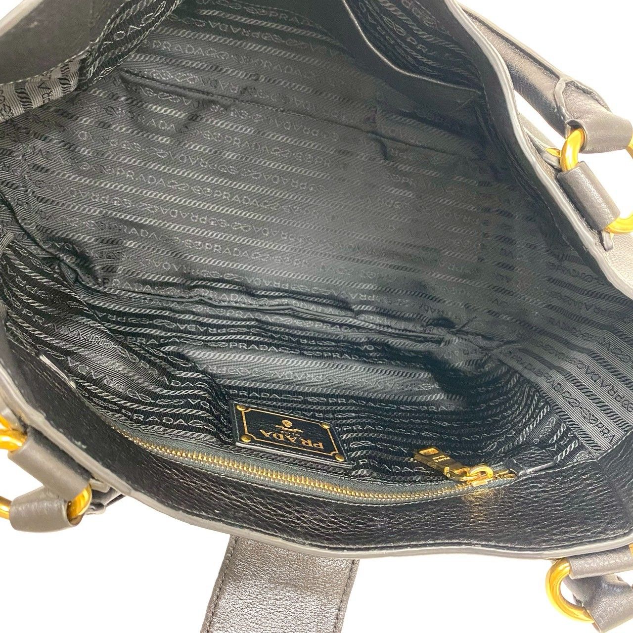 極 極 美品 希少品 PRADA プラダ 三角ロゴ 金具 ナイロン レザー 本革 