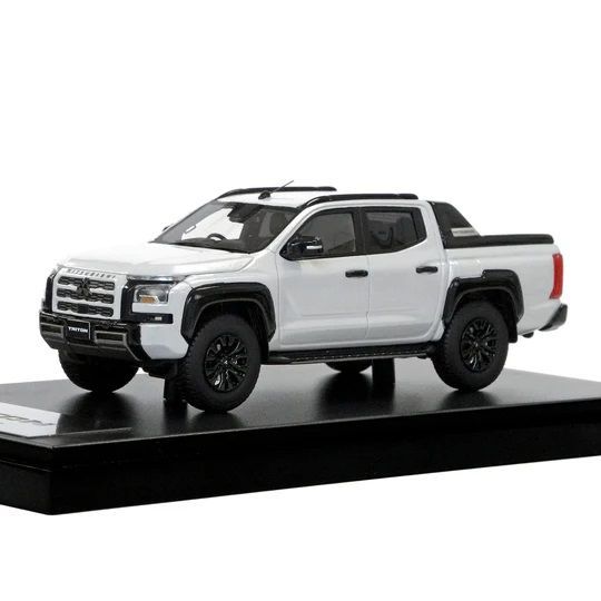 三菱 トライトン 1|43モデルカー ホワイトダイヤモンド TRITON