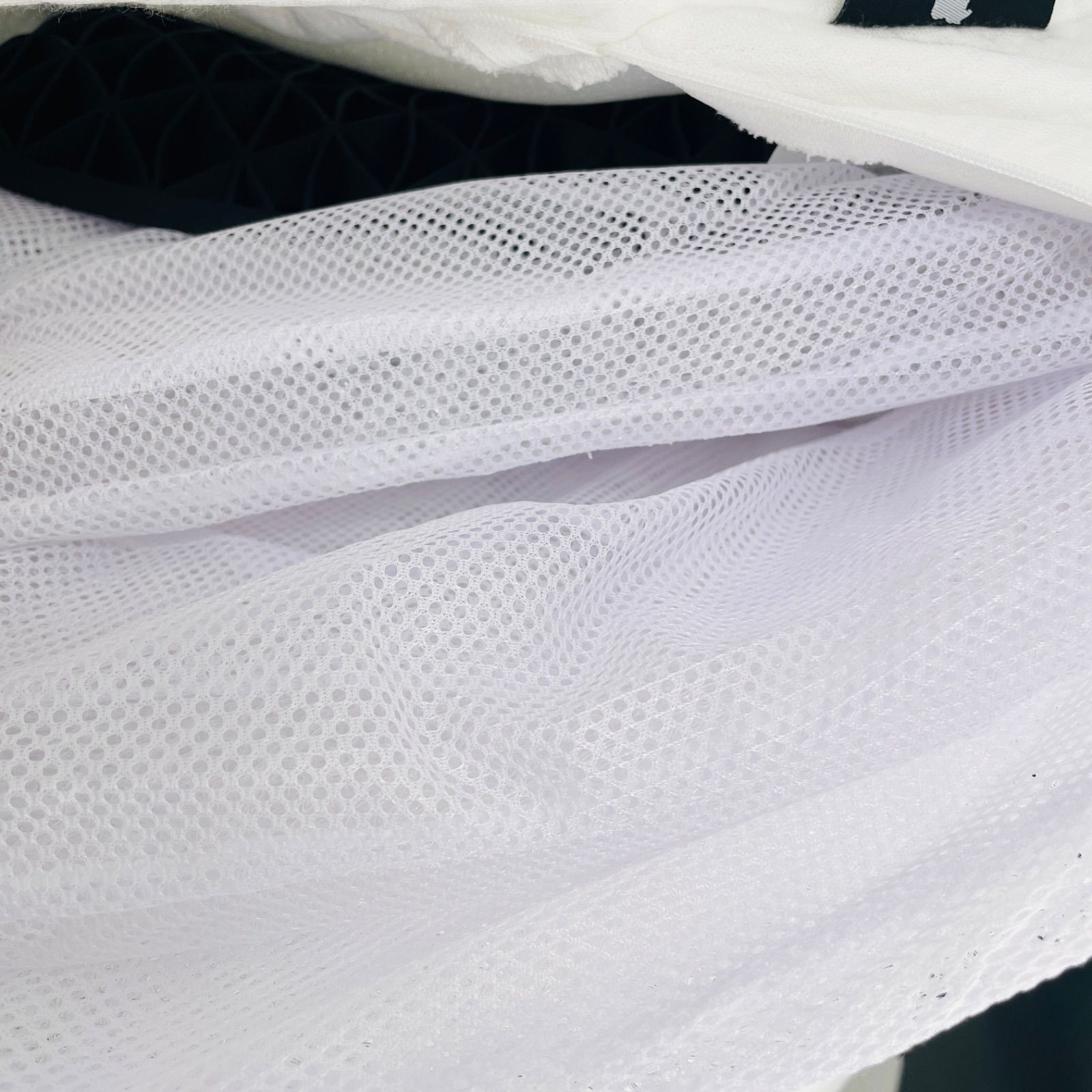 ヒツジのいらない枕 調律 枕 カバー付き 肩こり 洗える 低反発 高反発 低め 高さ調節 首こり 安眠枕 快眠枕 通気性 横向き寝枕 ジェル枕 MARWIL-DEMENAGEMENTS_CH