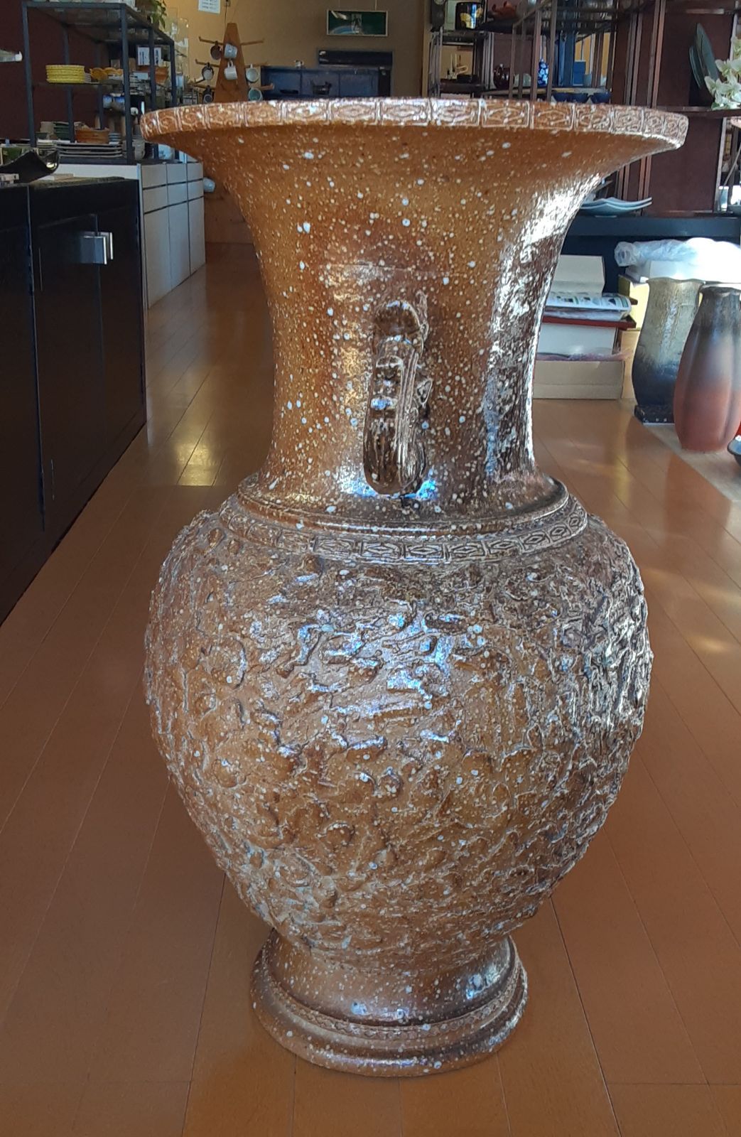 信楽焼 火色 緋色 耳付き大花瓶 大花入れ 飾り壺