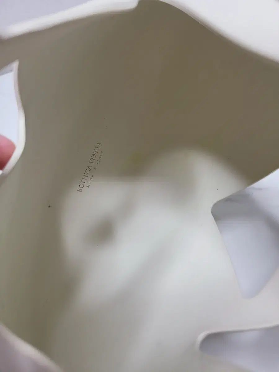 ボッテガ ヴェネタ 白 モールディング ショルダーバッグ DECORATOM_COM_BR