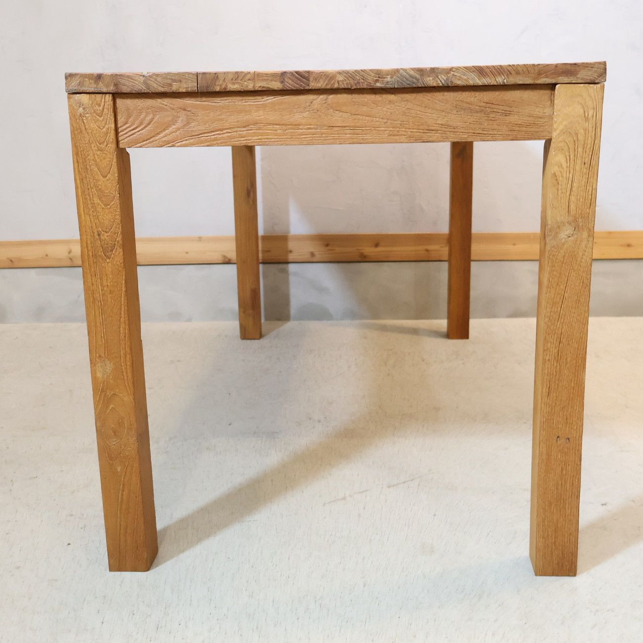 北欧スタイル 食卓