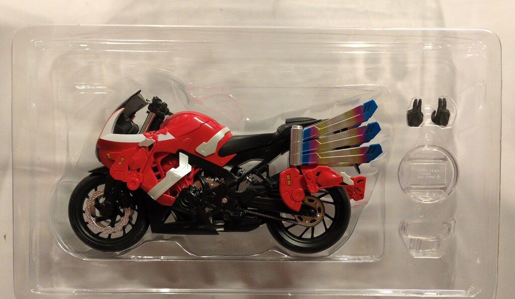 いいね不要 エアジョーダン4 ブラックキャット 27.5cm BANDAI SPIRITS S.H.Figuarts 仮面ライダーギーツ ブーストライカー