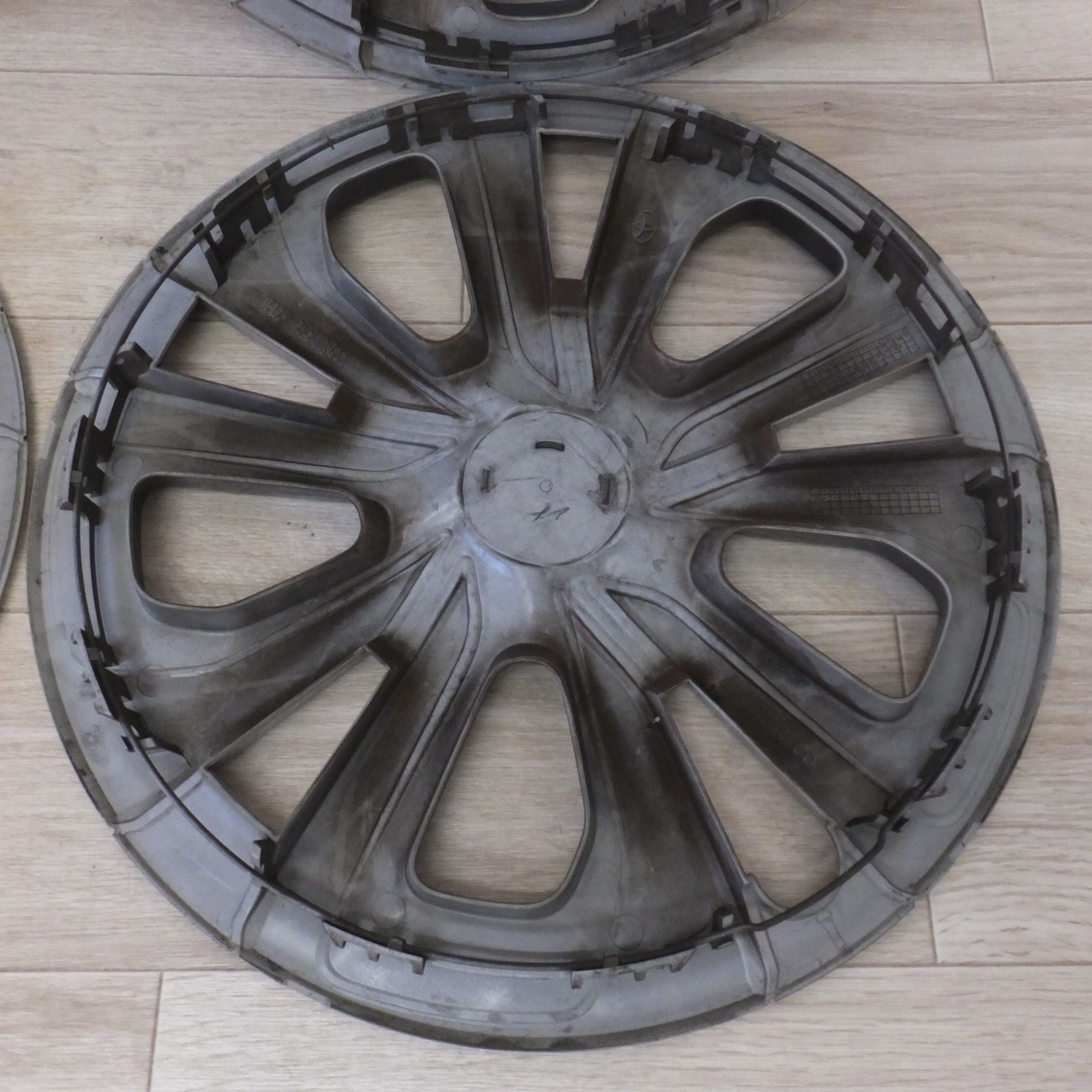 送料無料 トヨタ