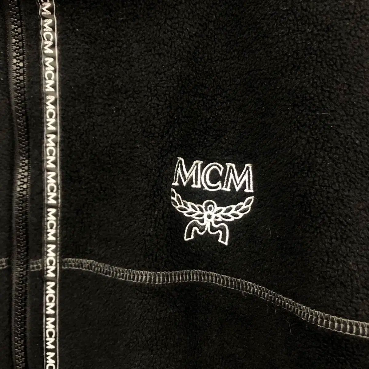 MCM レゼール ブラック フリース ジャケット Mサイズ 95 100