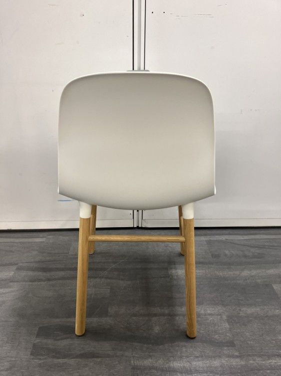 ミーティングチェア