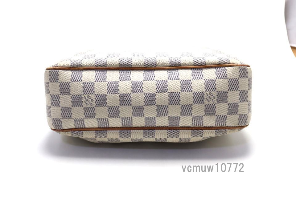 レザー ショルダーバッグ