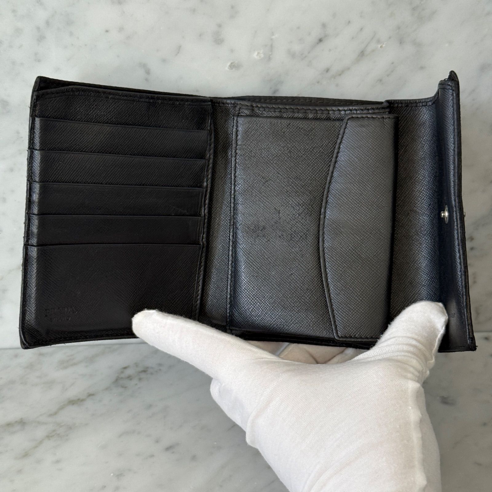 PRADA プラダ 三つ折財布 ナイロン ブラック 黒 トライアングル