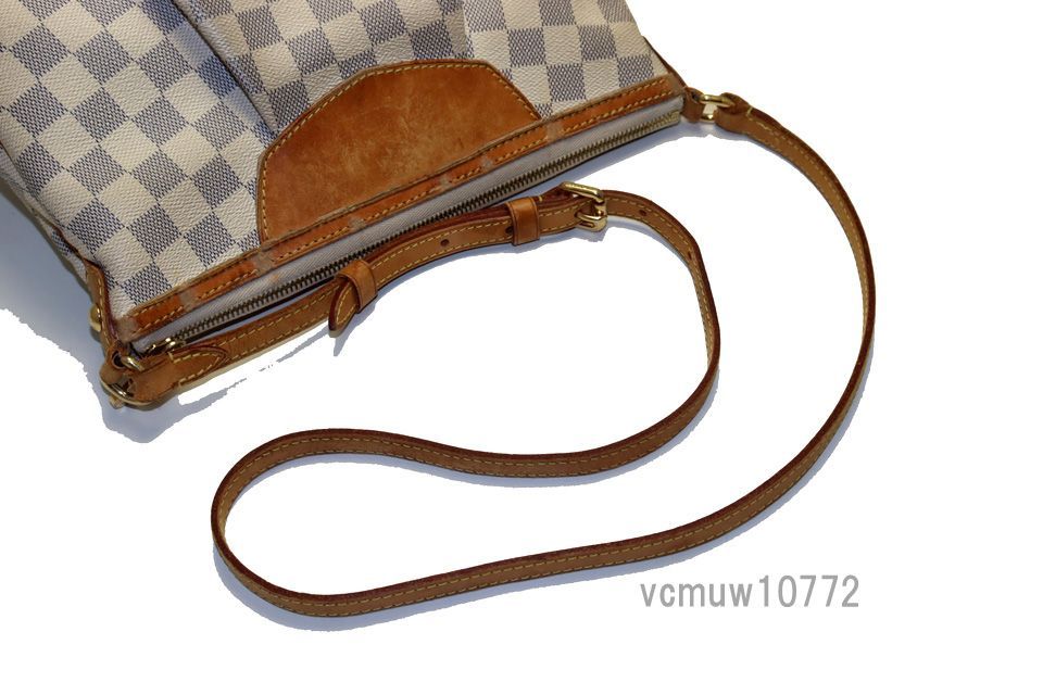 ダミエアズール