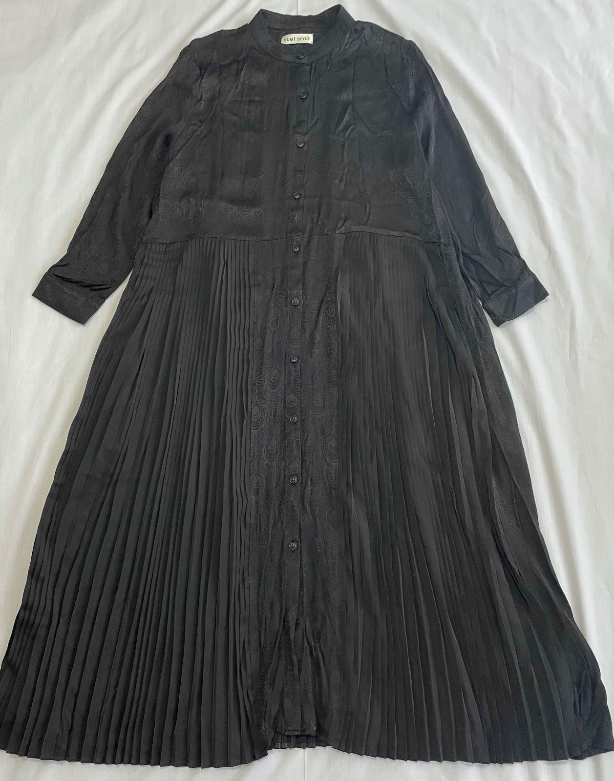 ピーコック柄ランダムプリーツワンピース