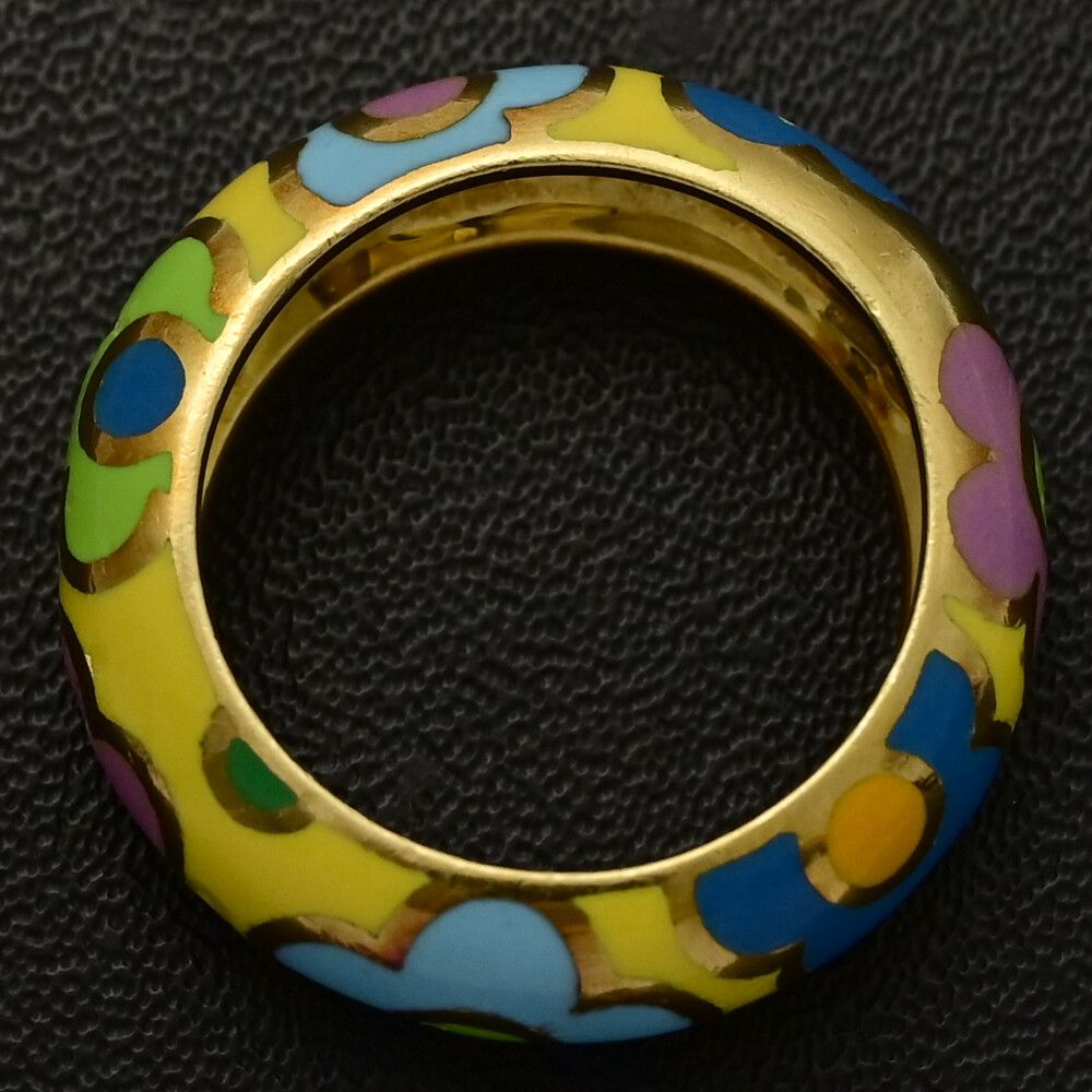 イエローゴールド