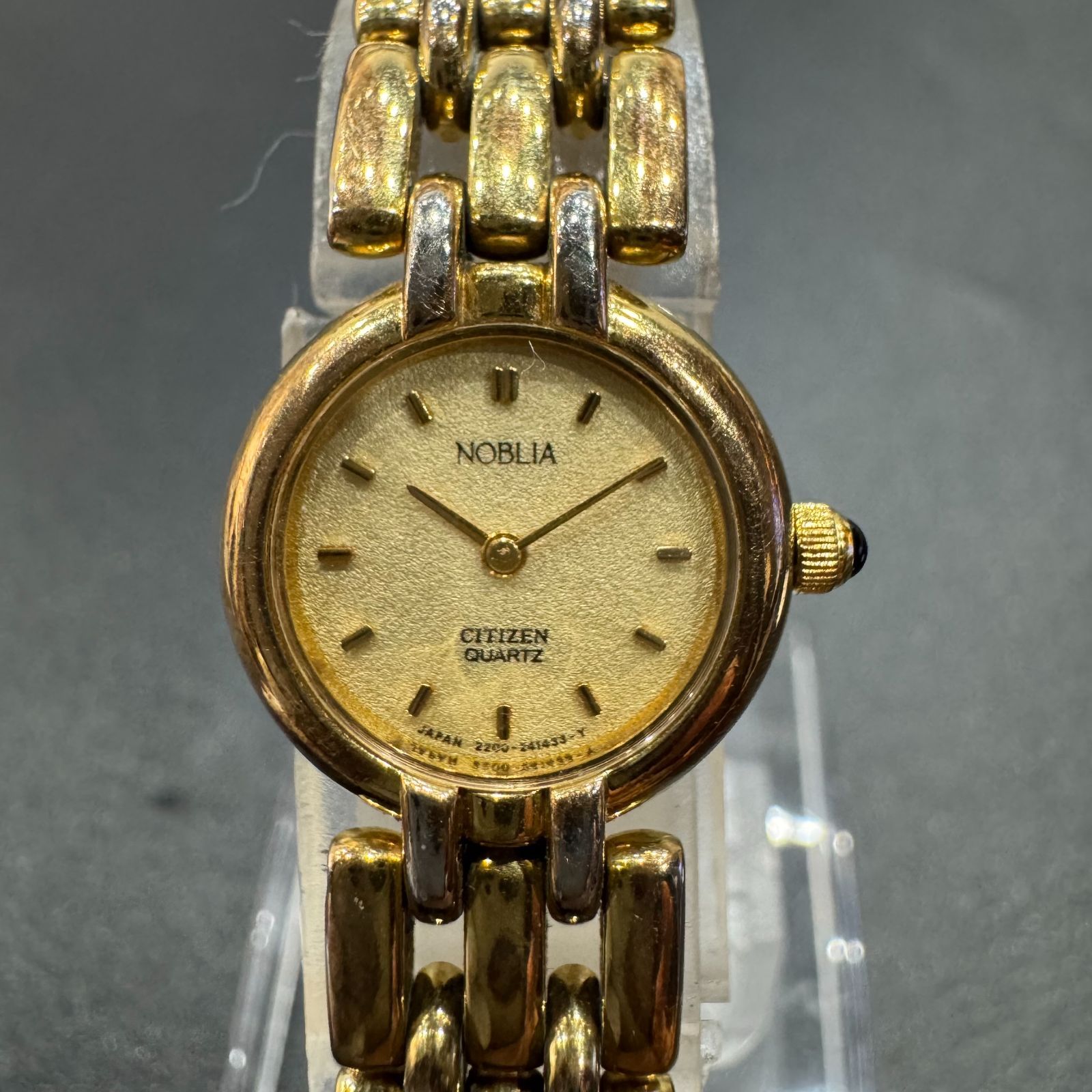 シチズン ノブリア QZ レディース時計 金メッキ 不動 C012