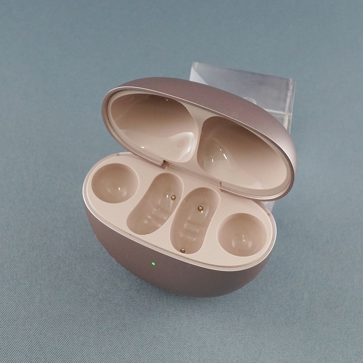 HUAWEI FreeClip 充電ケースのみ USED美品 充電器 チャージングケース