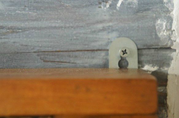 壁掛けガラス棚