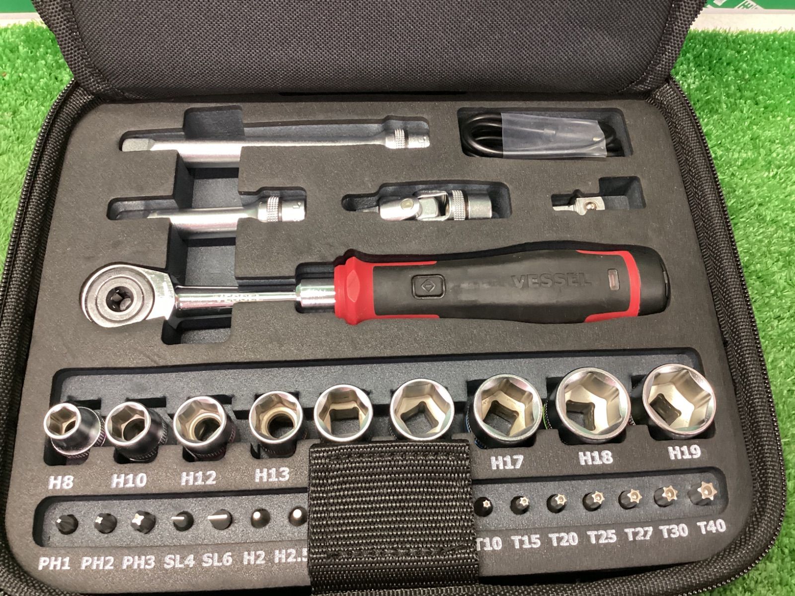 ベッセル VESSEL コードレス 電動スリムラチェット ソケットビット31個付セット 400ER3-1M ITK7DQDAY77I