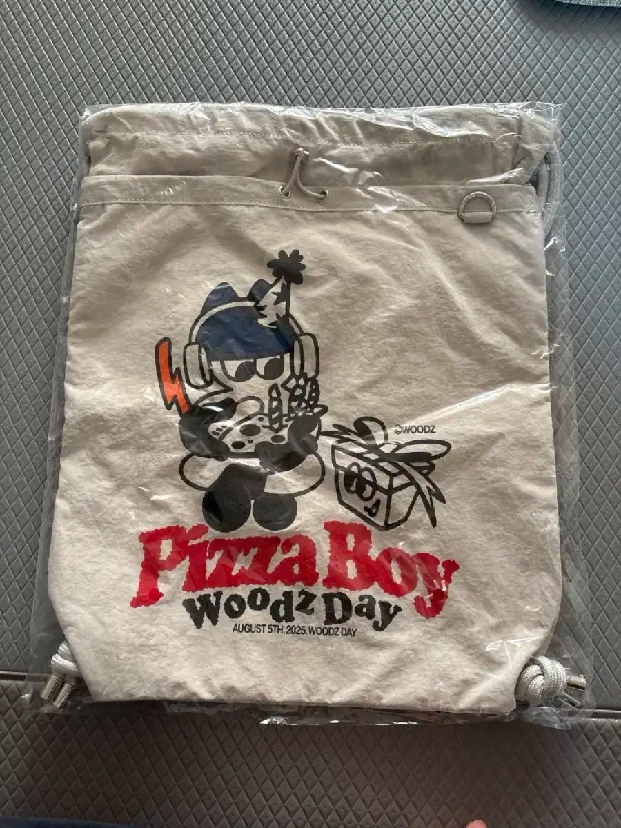 WOODZ ウッズ Pizza Bag 2025 シャーリングバッグ