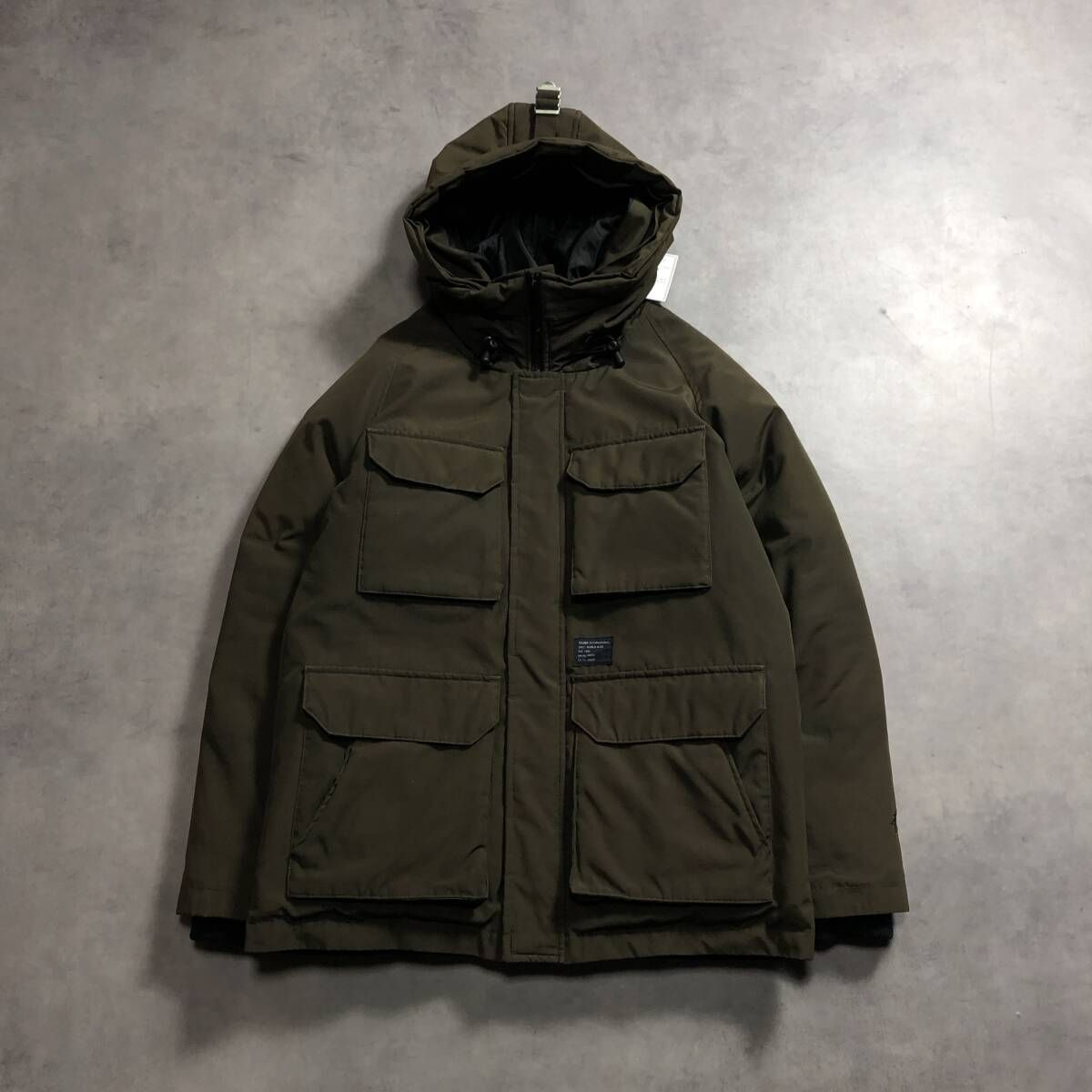 GQ3879◇STUSSY : ダウン マウンテンパーカー◇S◇カーキ系 