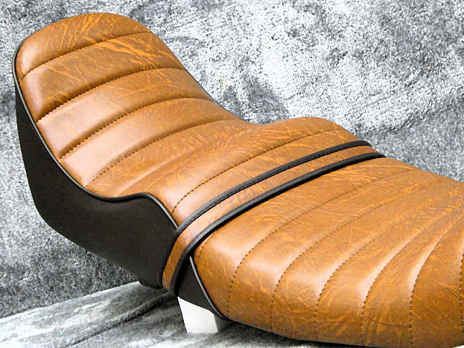 新品! モンキー 猫背シート Z50J/AB27 HONDA 黒レザー