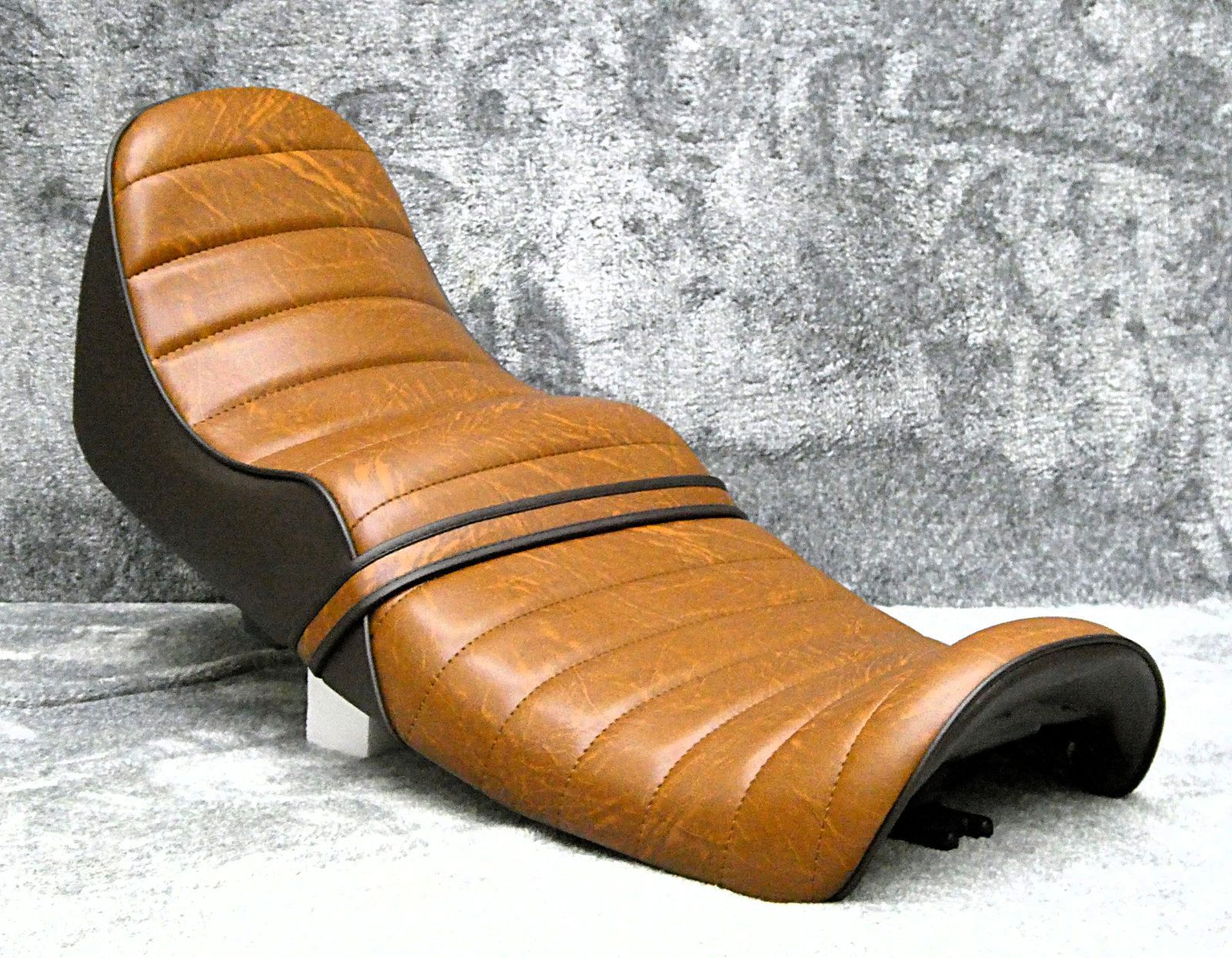 ダックス125 ノイワットダン ダイヤモンドキルティングシート ブラウン