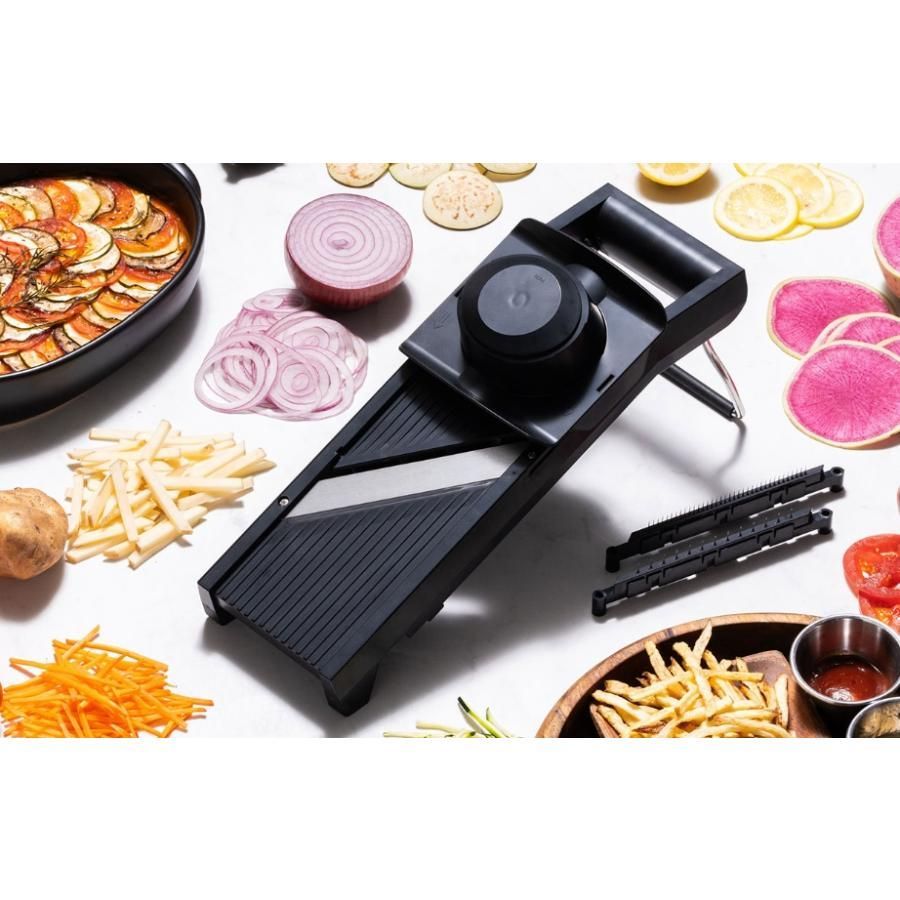 サンクラフト ダイヤル式リフトスライサー AMS-01 日本製 厚さ調整 キャベツ スライス 千切り 野菜カッター 安全ホルダー付 モリブデンバナジウム鋼 刃物の街 関の技術 キッチン便利グッズ