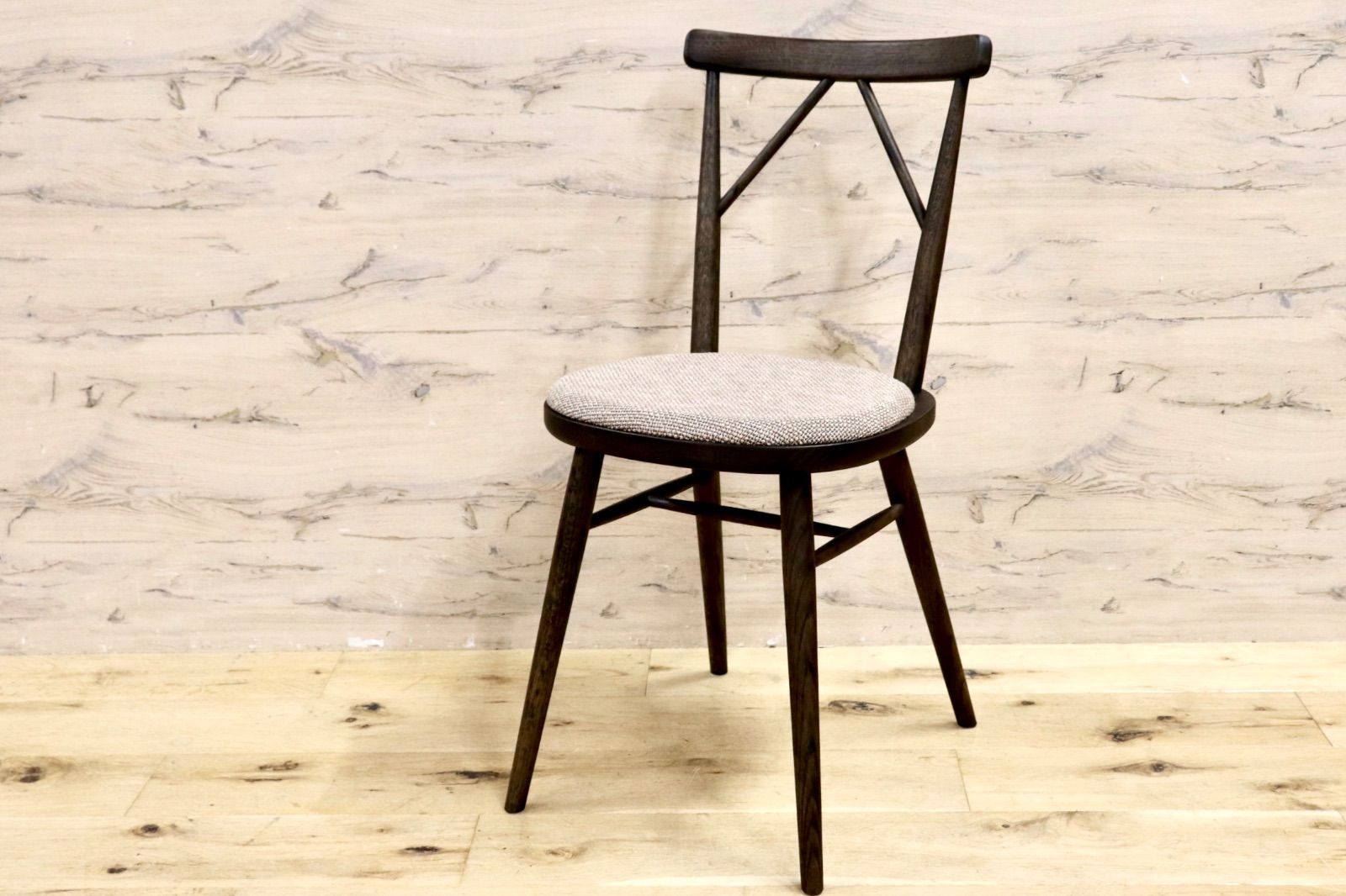 GMIS304B○karimoku | カリモク omi ダイニングチェア アームレスチェア 椅子 ナラ材 ファブリック 藤森泰司 展示品