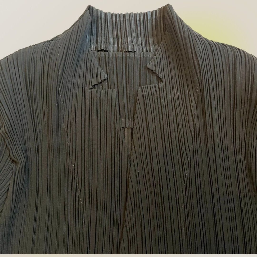 良品】イッセイミヤケ ISSEY MIYAKE プリーツジャケット IM91FD156