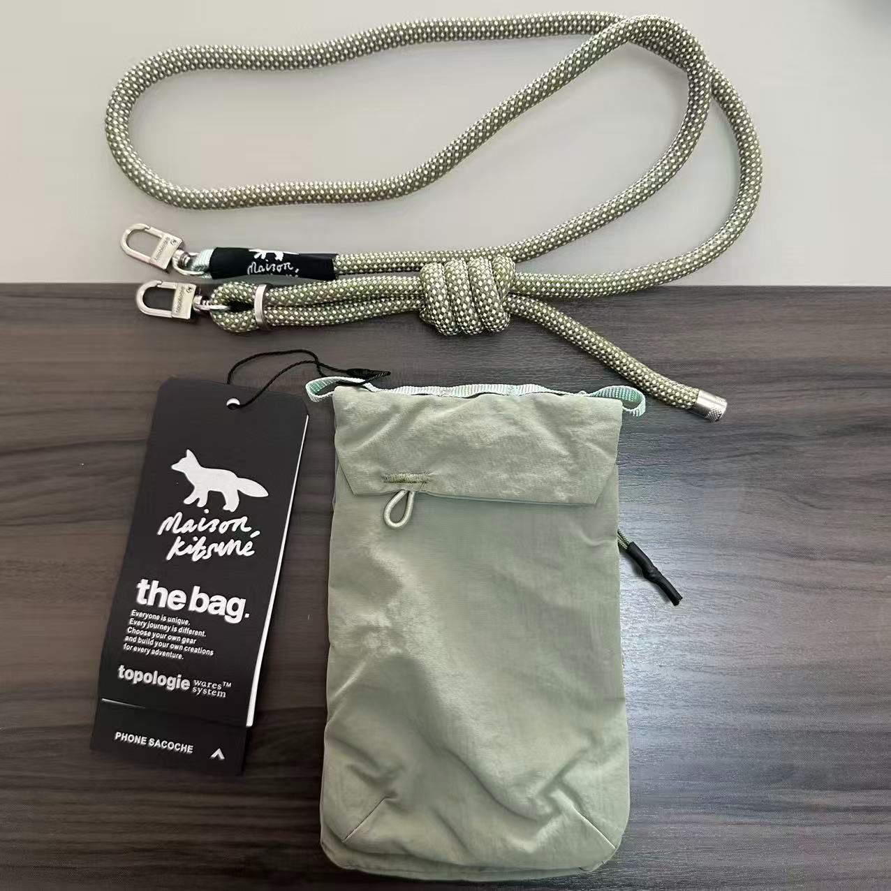 メゾンキツネ Maison Kitsuné x Topologie トポロジー Phone Sacoche