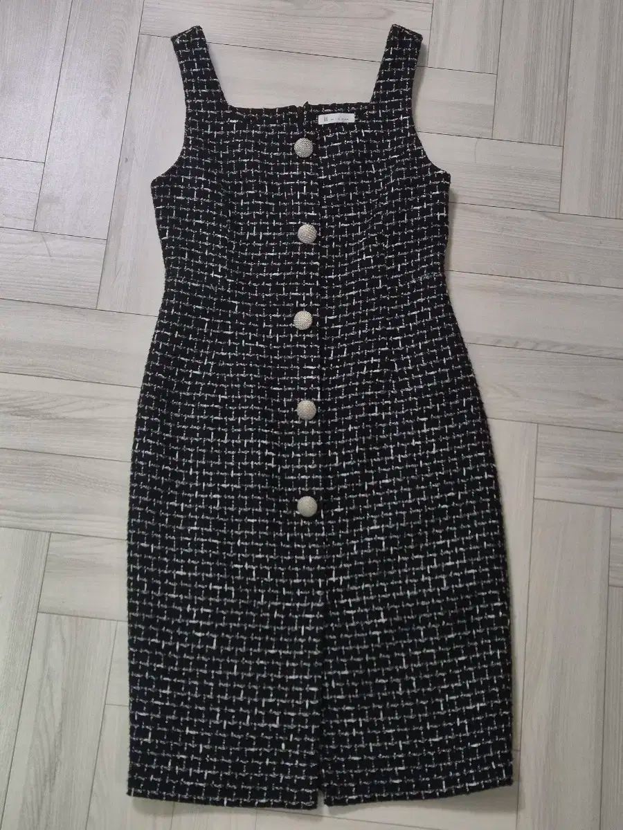イッミシャ ツイード スリーブレス ワンピース
