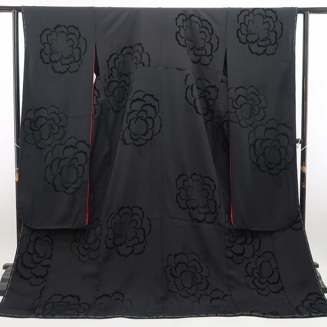 ❁tomihisa❁新品 一刀彫 薔薇 モノトーン 着物 成人式 胴抜き仕立て