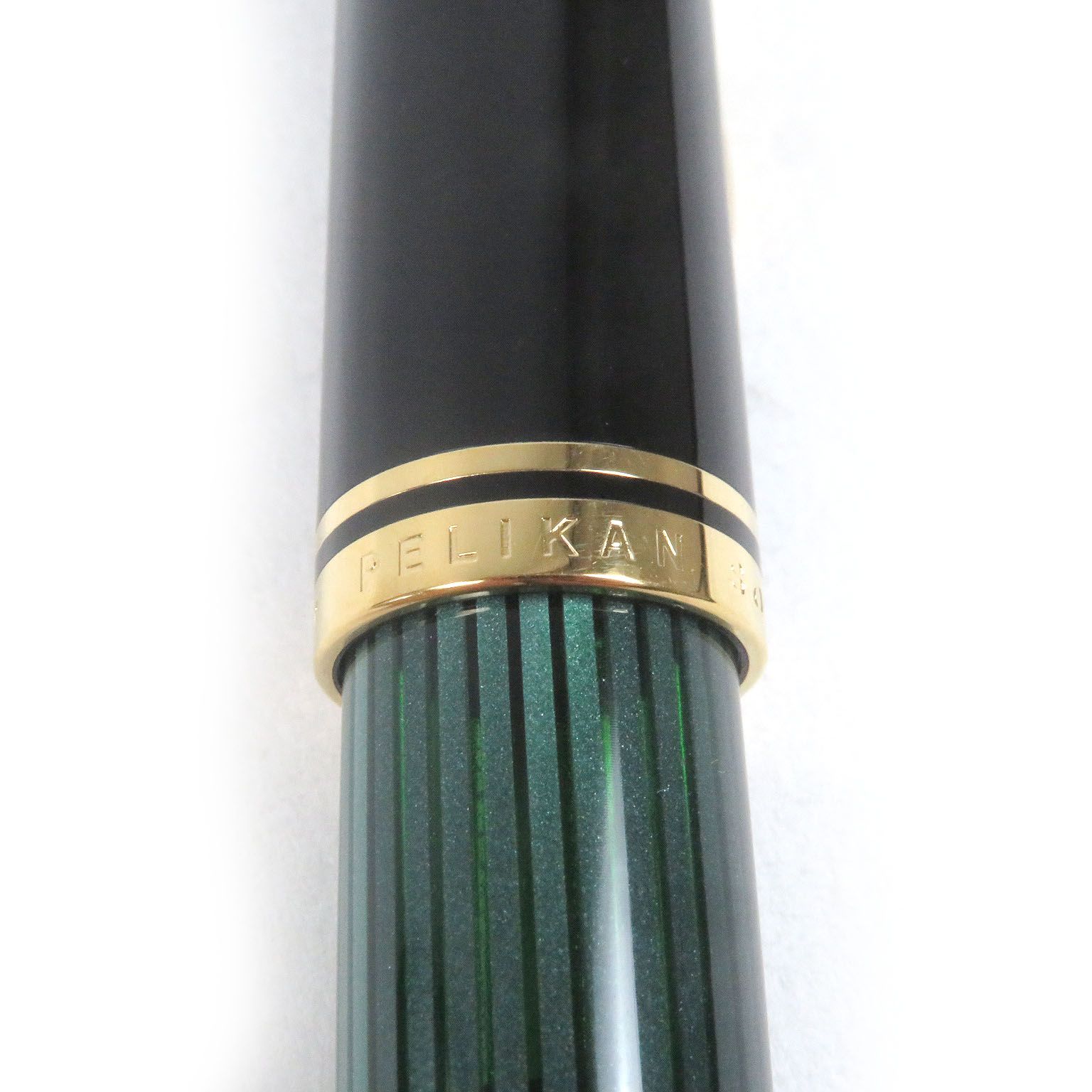 グリーン ブラック