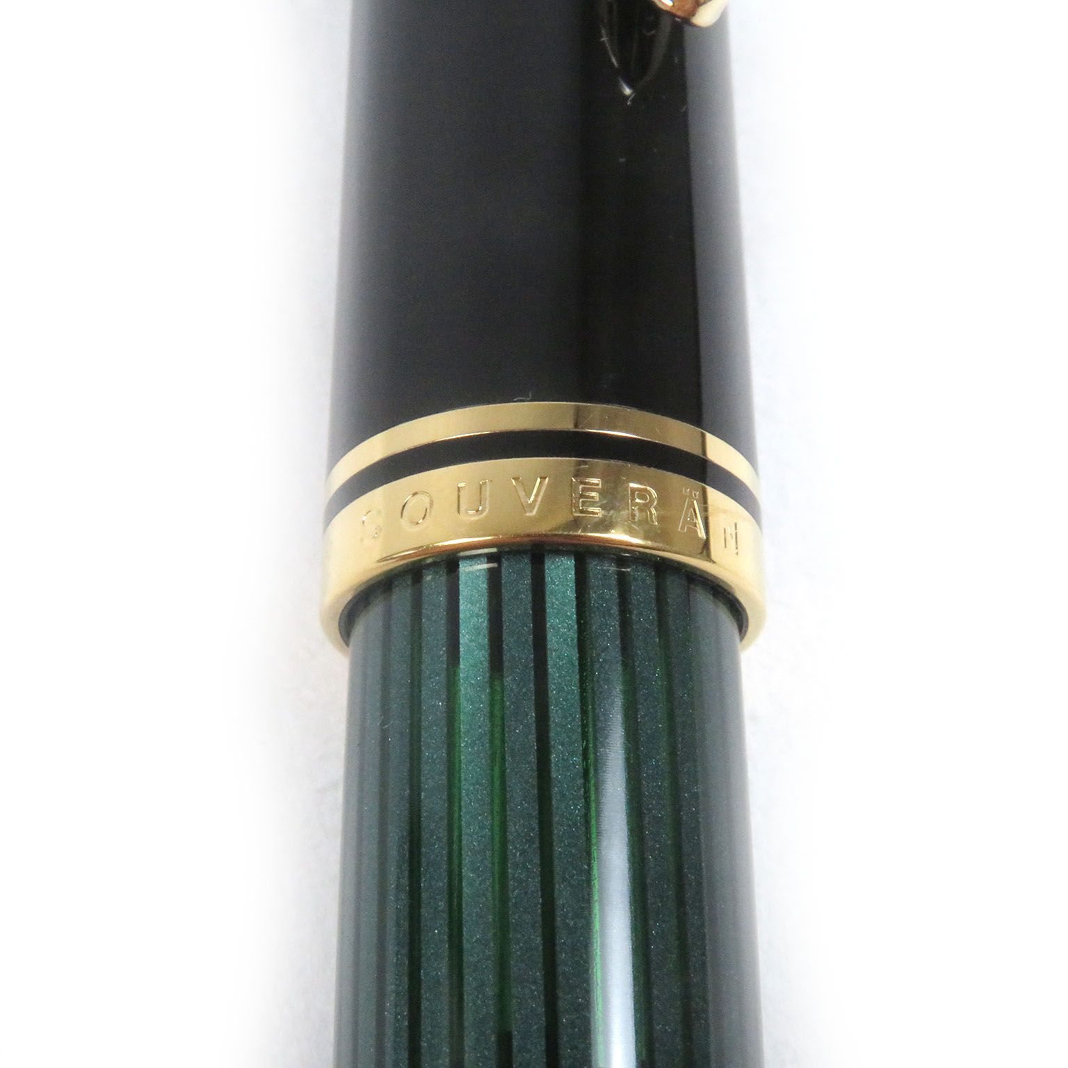 グリーン ブラック