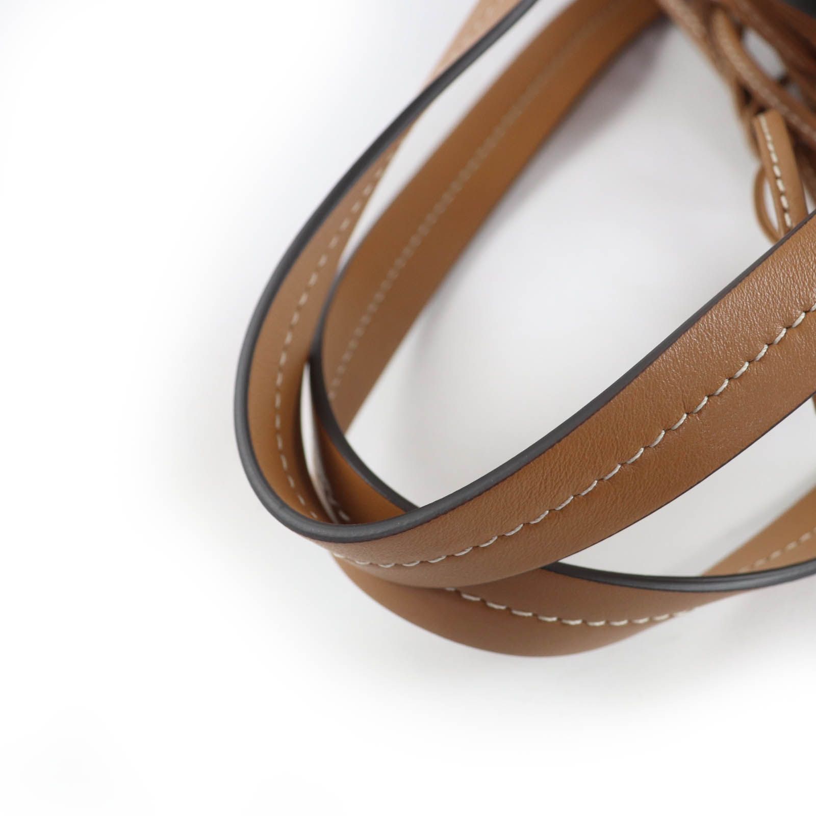 ハンドバッグ ベージュ