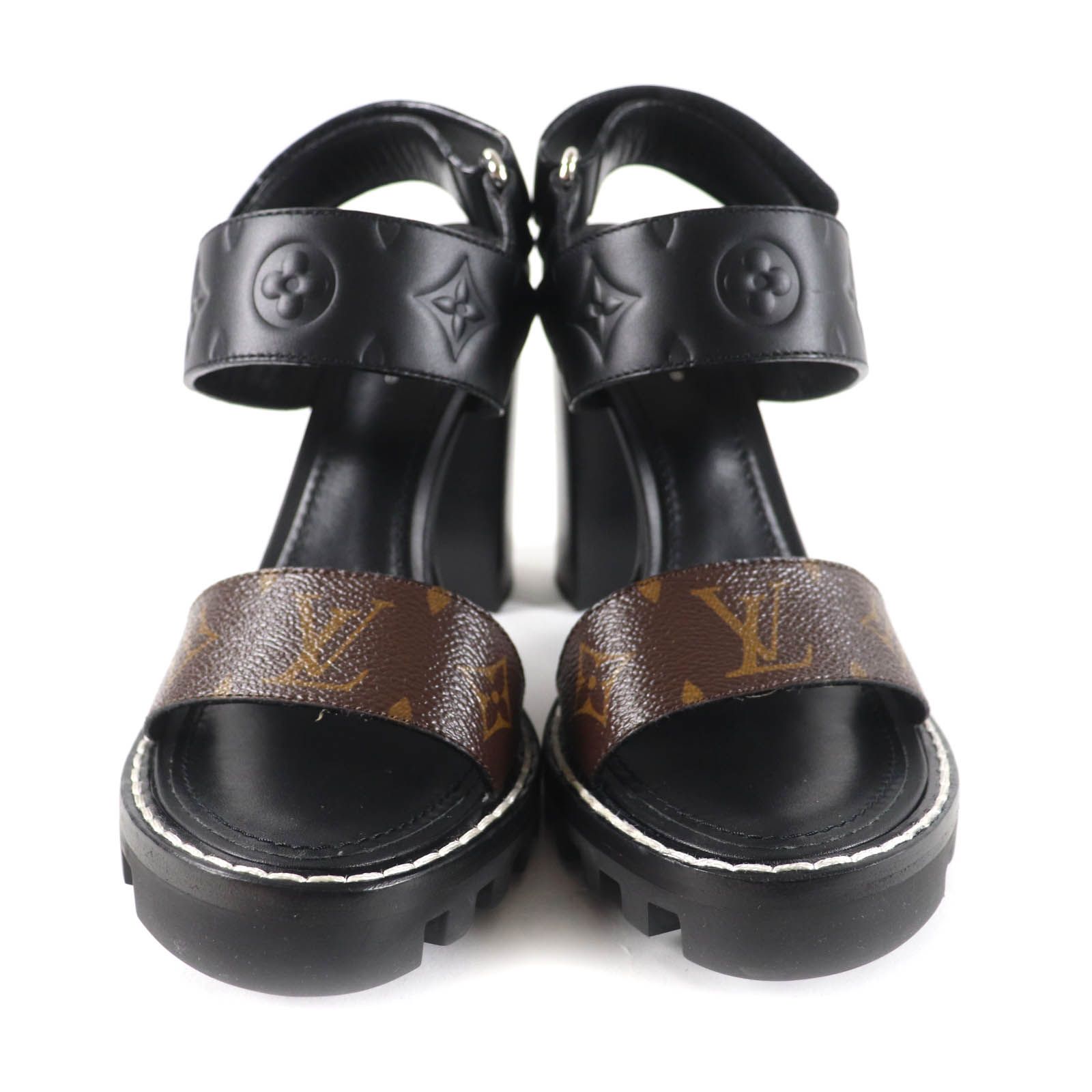 アンクルストラップ付 チャンキーヒール