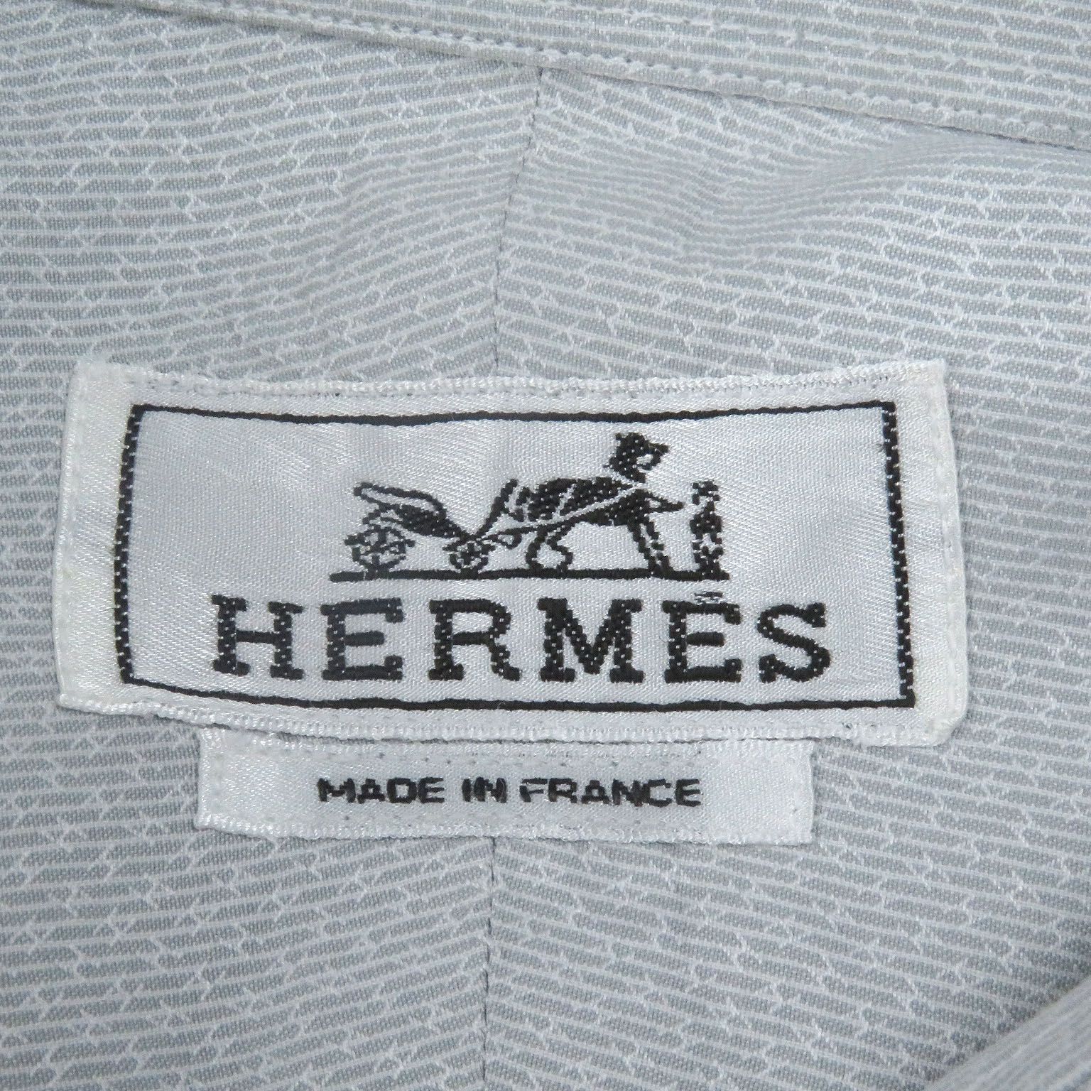 ★★★HERMES★美品★最新Hボタン★2WAY袖★ベルト付スプリング コート★ダークネイビー★フランス製★国内正規品★エルメス★ 使いやすいシンプルデザインHERMES（エルメス）ワイドシャツ