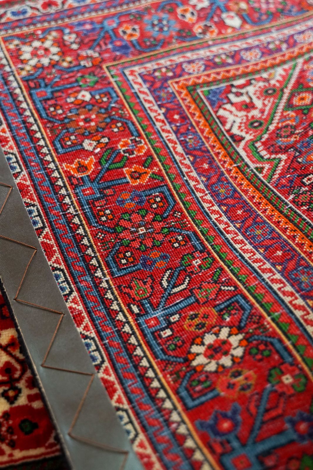 ペルシャ絨毯 ジョーザン産