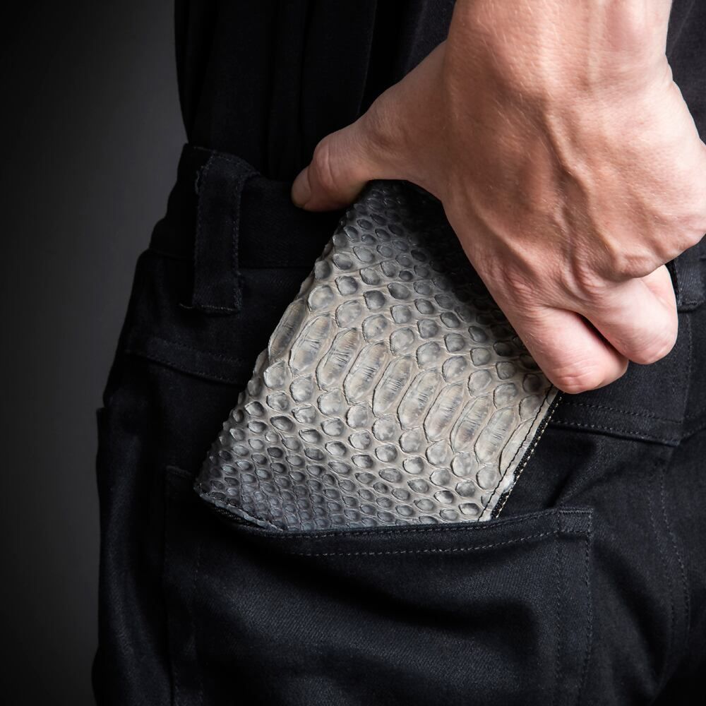 Ｌ字スリムグレーパイソンミニウォレット アルテミスクラシック シルバー ジュエリーブランド NEXPOTALLINN_EU