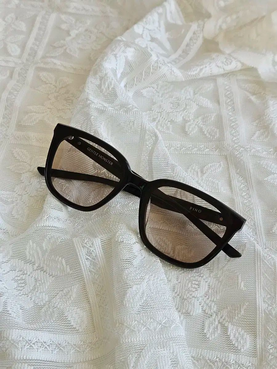 GENTLE MONSTER ジェントルモンスター Fino サングラス