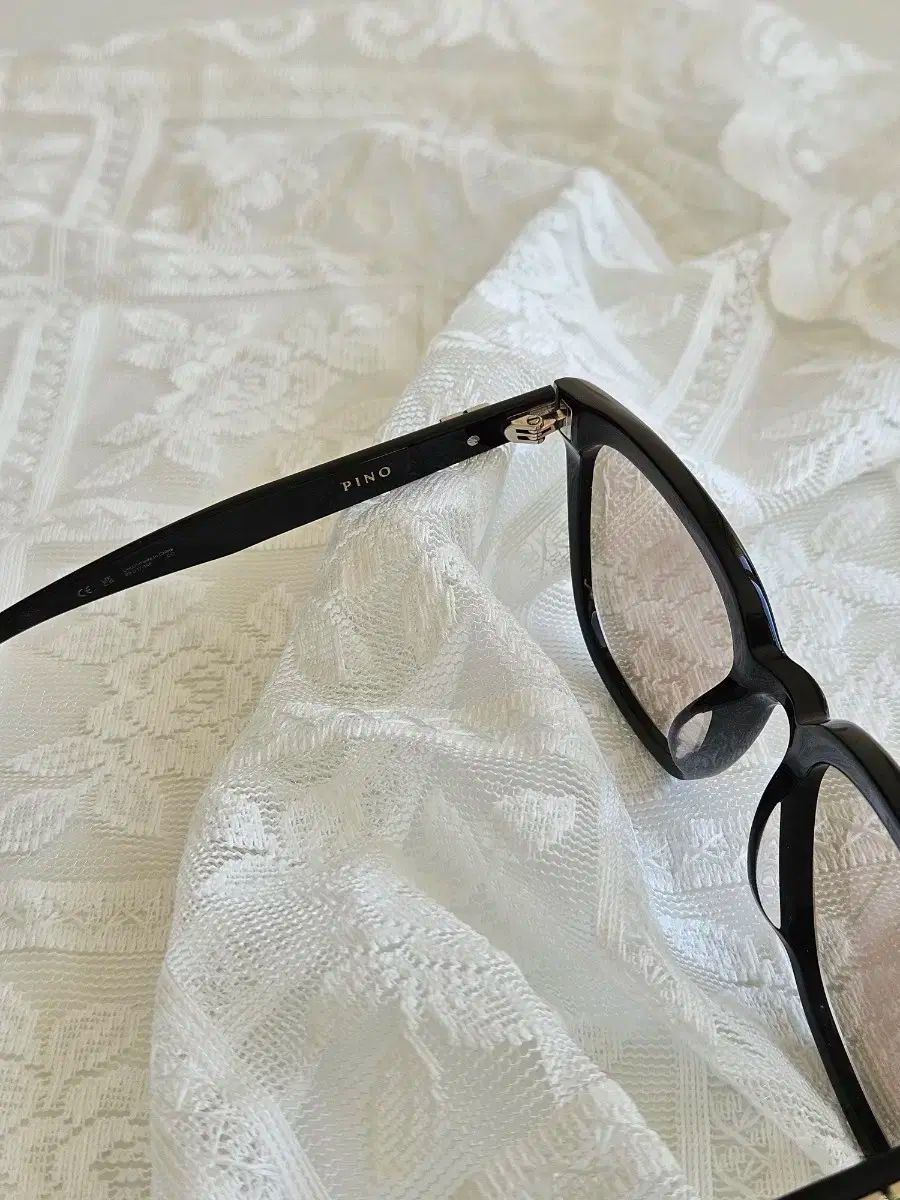 ジェントルモンスター Fino