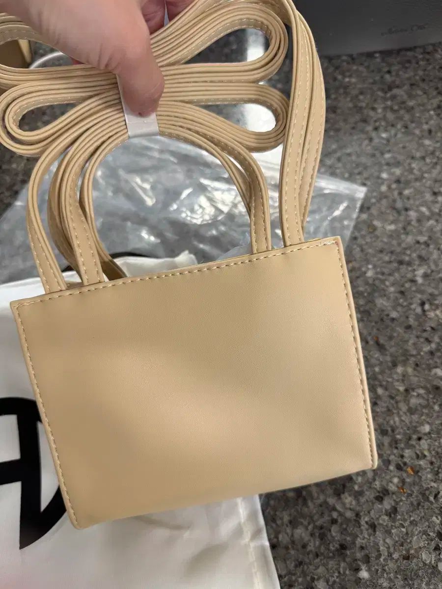 アメリカ 公式ホームページ Telfa ミニ ベージュ