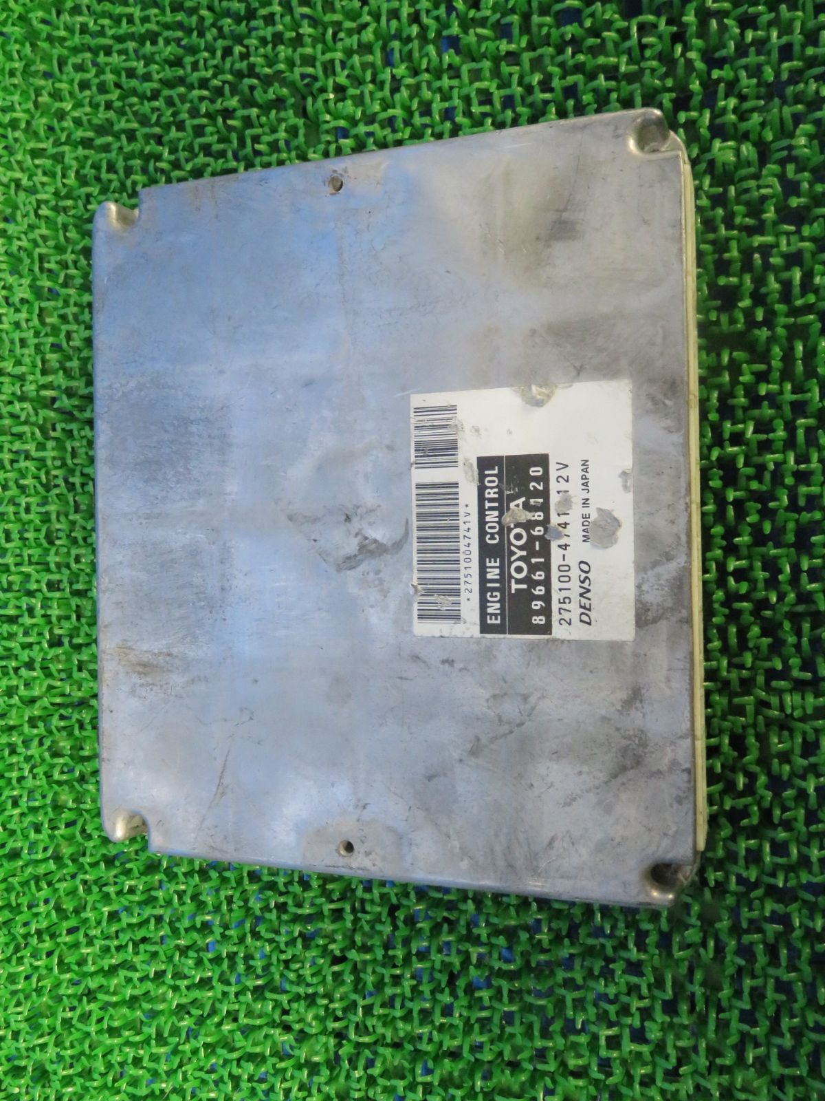 SFC2888| トヨタ ウィッシュ ZNE10G 純正 エンジンコンピュータ エンジンコントロールユニット|89661-68120