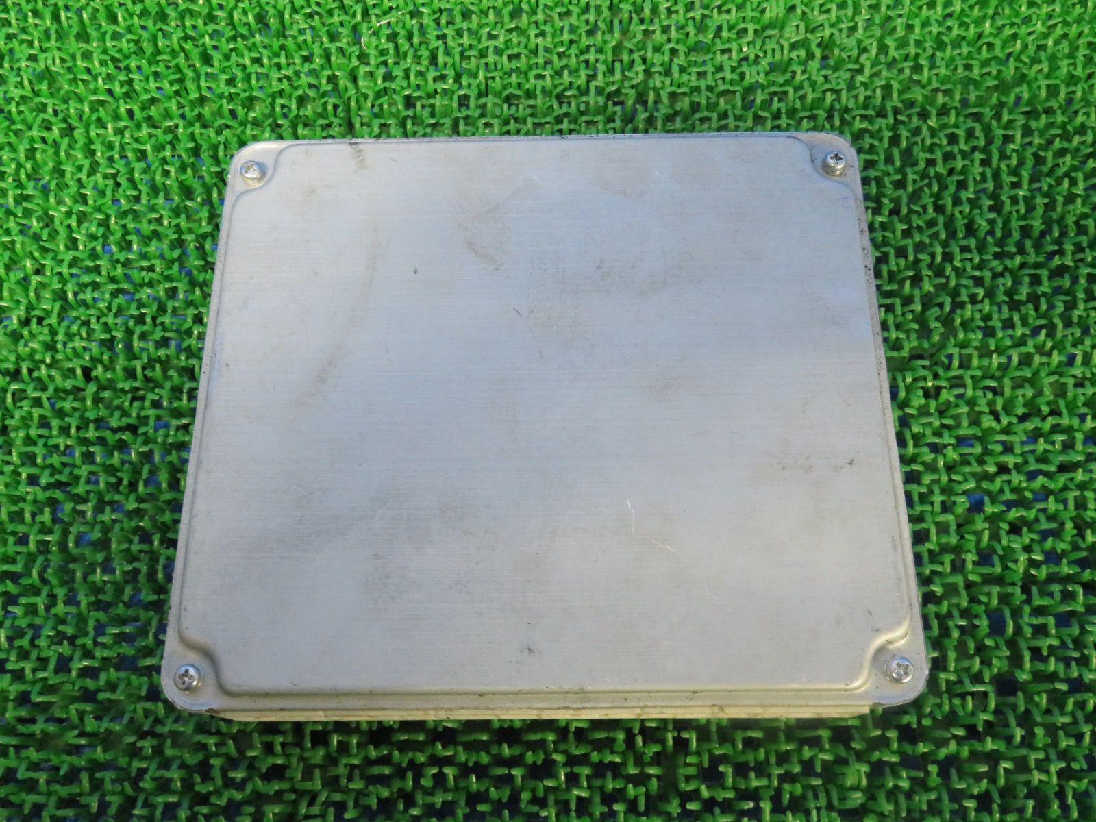 ウィッシュ ZNE10G