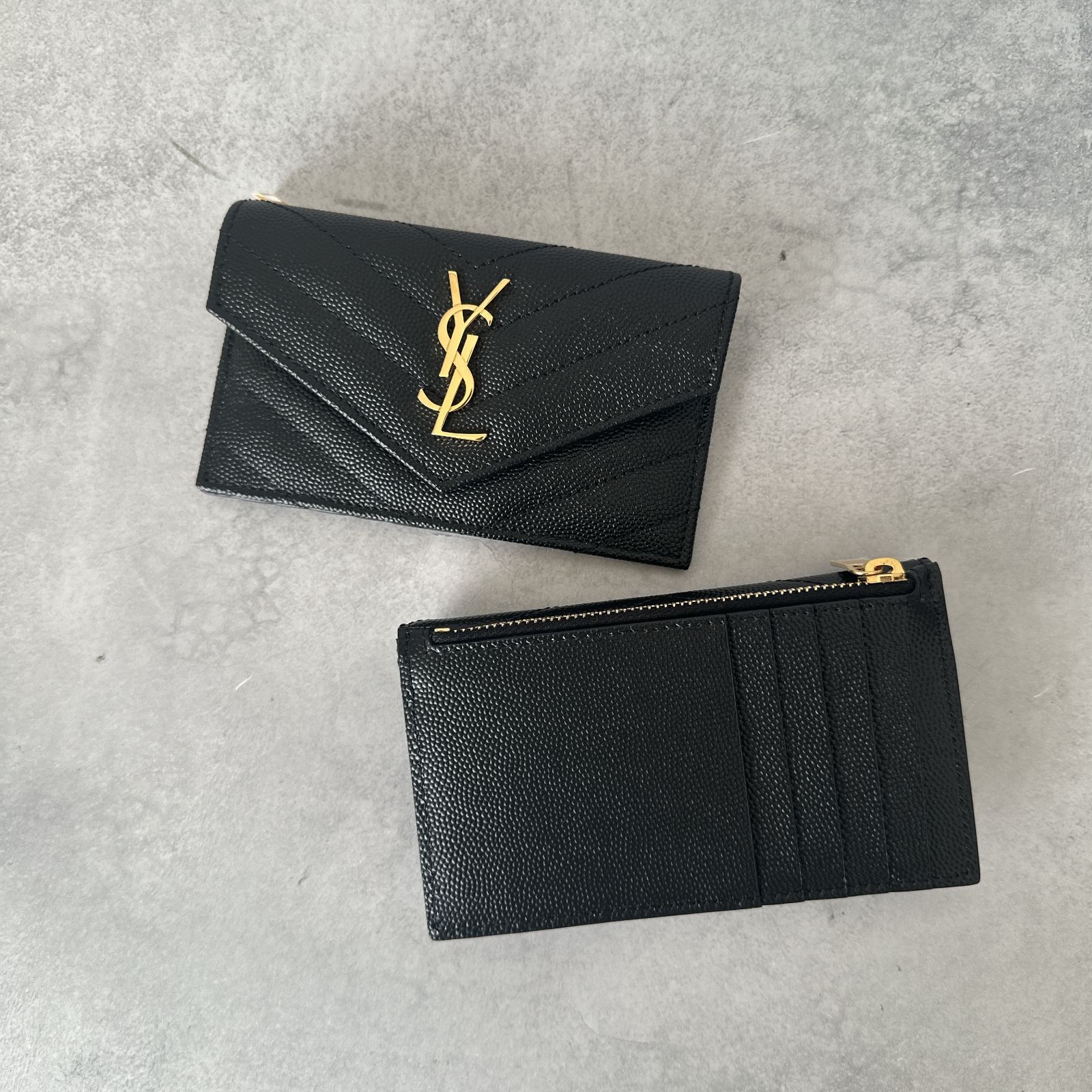 極美品サンローラン フラグメントケース レザー クロコ 黒 YSLロゴ
