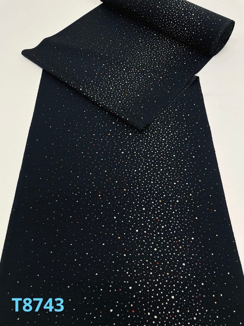 小紋 霰模様 全体柄 黒色 正絹 反物 - メルカリ