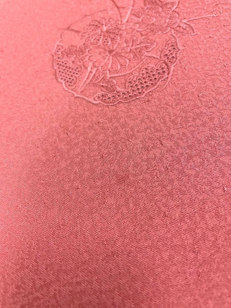 付け下げ 刺繍 紋意匠 八掛付き 正絹 反物 - メルカリ