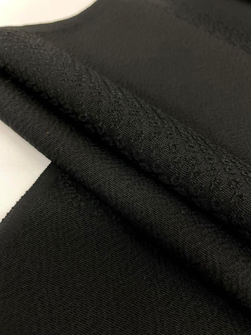 コート地 ふくれ織 紋意匠 本泥染 秀明黒染 正絹 反物 - メルカリ