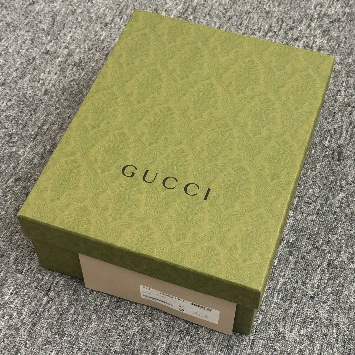 フラットフォーム 235