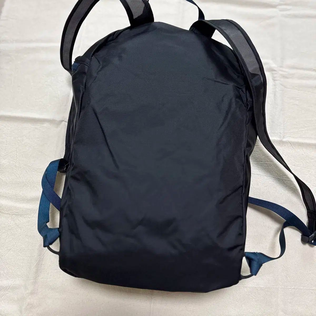 アークテリクス ヒリアド 15 DESTAR