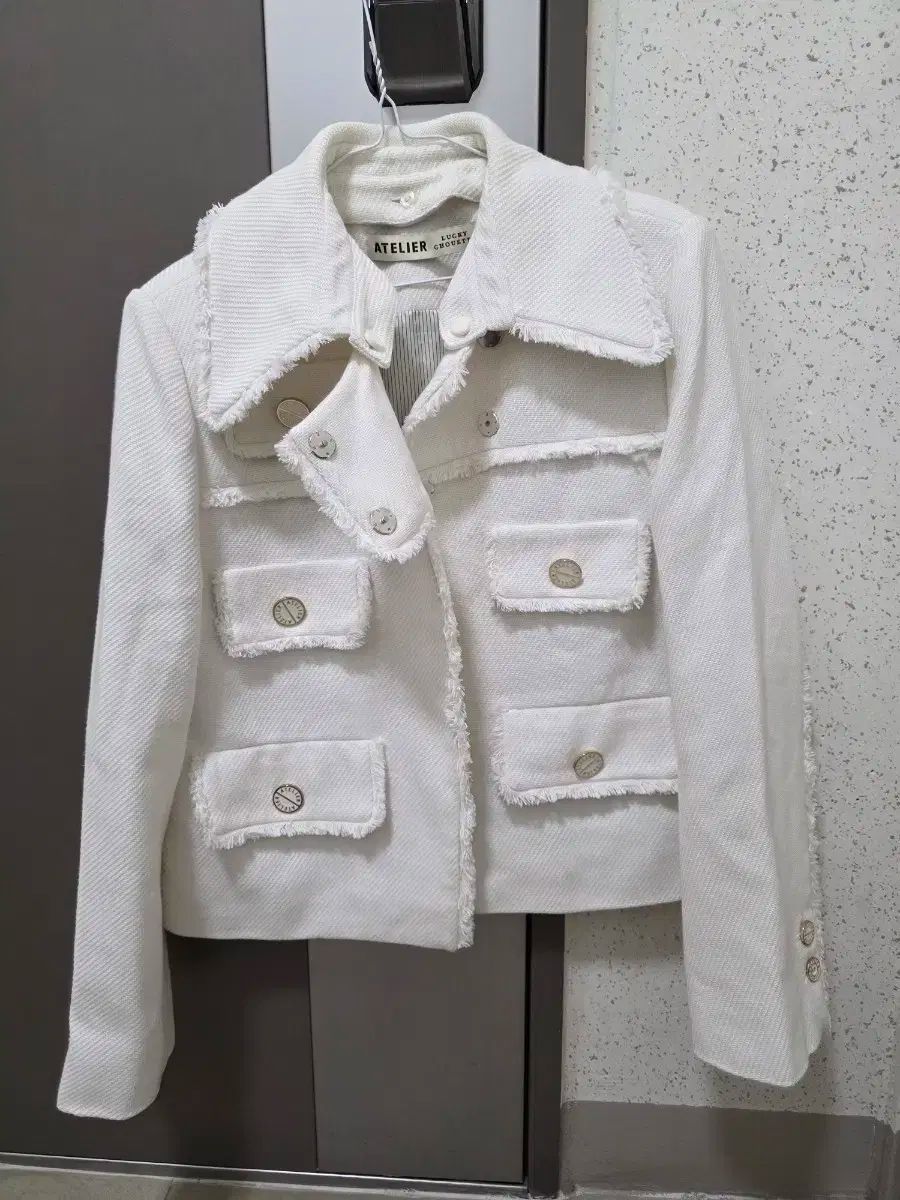 55 アトリエ ラッキーシュエトゥ ショールT 白 ツイード ジャケット